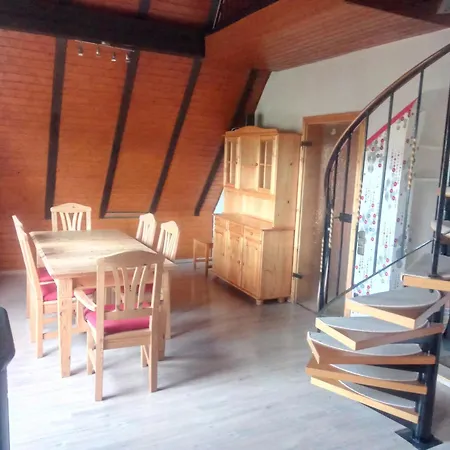 Grosse Auf Pferdehof Mitten In Der